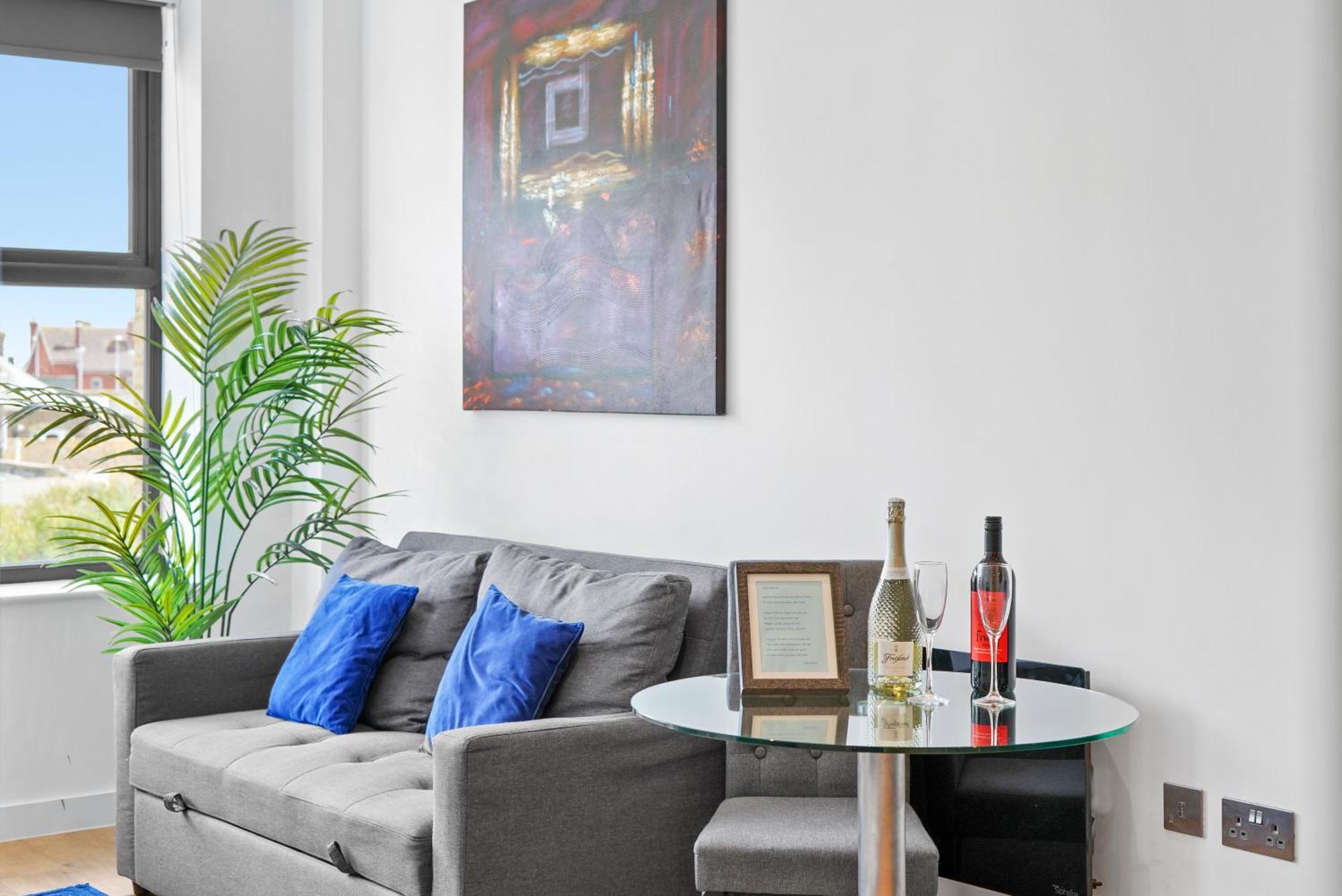 Retreat: Seaside Bliss In Ramsgate Apartment Exterior foto